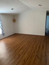 215 SE Rachel Way in Lake City, FL - Building Photo - Building Photo