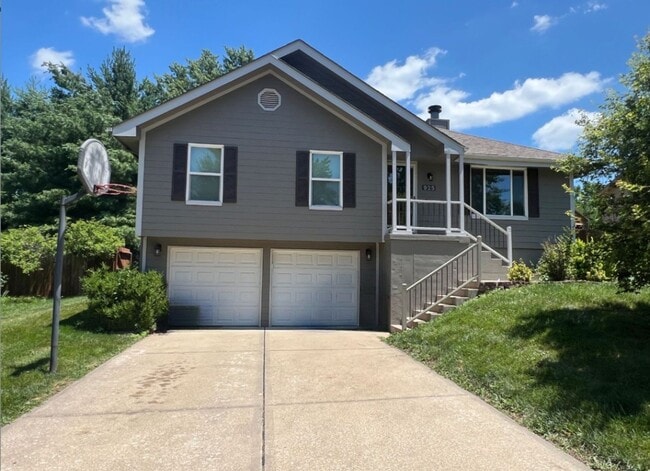 property at 925 NE Carousel Ln