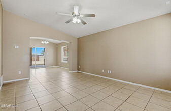 3213 Willie Cager in El Paso, TX - Building Photo - Building Photo