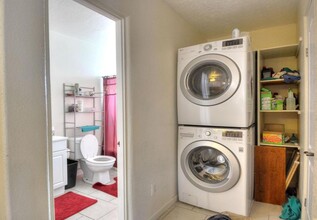 608 San Pablo St SE, Unit A in Albuquerque, NM - Building Photo - Building Photo