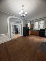 240 Saratoga St in Cohoes, NY - Building Photo