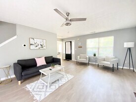 236 Brookstone Trail in Braselton, GA - Building Photo