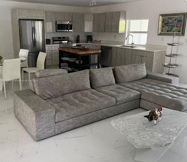 property at 10621 SW 77th Ave
