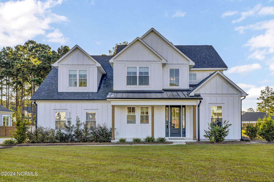 66 Stratford Pl in Hampstead, NC - Foto de edificio