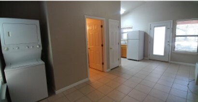 3331 Ranch Rd 12 in San Marcos, TX - Foto de edificio - Building Photo