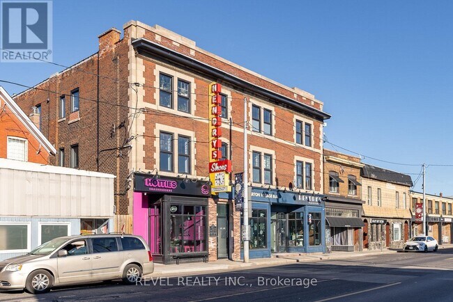 657 Barton St E in Hamilton, ON - Building Photo - Building Photo