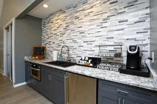 Woodlake Reserve Apartments