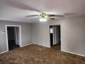 205 Cedar St in Loogootee, IN - Building Photo - Building Photo