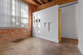 5766 Trumbull-Unit -110 in Detroit, MI - Building Photo - Building Photo
