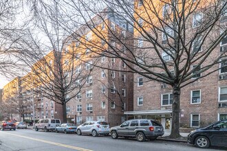 14343 41st Ave in Flushing, NY - Building Photo - Building Photo