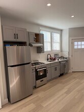 121 Winthrop St in Medford, MA - Building Photo - Building Photo