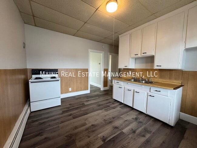 property at 172 College Ave