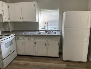 2409 E 13th St, Unit B in Chattanooga, TN - Foto de edificio - Building Photo