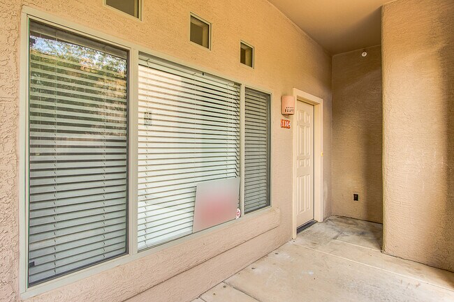 1351 N Pleasant Dr, Unit 1104 in Chandler, AZ - Building Photo - Building Photo