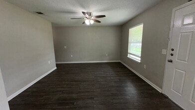 7929 Hull Ave in Dallas, TX - Building Photo - Building Photo