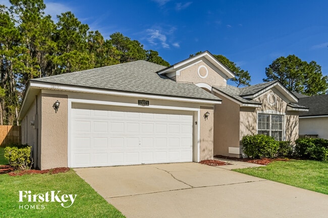 13071 Chets Creek Dr N in Jacksonville, FL - Building Photo - Building Photo