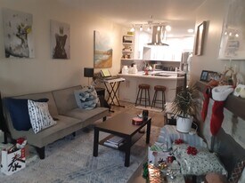 769 Hayes St in Seattle, WA - Building Photo