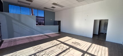 8332 Sepulveda Blvd in Los Angeles, CA - Building Photo - Building Photo