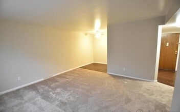 Indian Oaks in Columbus, OH - Building Photo - Building Photo