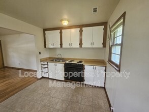 1824 Missouri St in Lawrence, KS - Building Photo - Building Photo