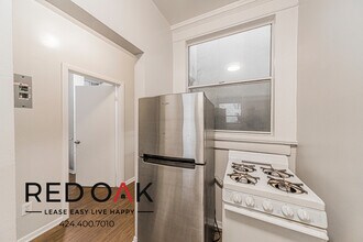 692 Valencia St, Unit 307 in Los Angeles, CA - Foto de edificio - Building Photo