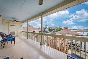 14750 Beach Blvd in Jacksonville, FL - Building Photo