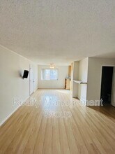 4800 Williamsburg Ln in La Mesa, CA - Building Photo - Building Photo