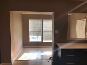 1115 Penn St NE, Unit Unit # 3 in Washington, DC - Foto de edificio - Building Photo