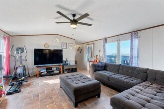 16629 Manda Carlson Rd in Manor, TX - Building Photo - Building Photo