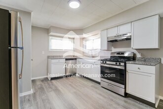 869 Triplett Blvd in Akron, OH - Building Photo - Building Photo
