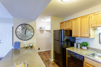 Summer Creek Apartment Homes in La Vergne, TN - Building Photo - Interior Photo