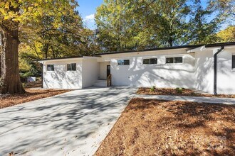 8625 Cedarbrook Dr in Charlotte, NC - Building Photo - Building Photo