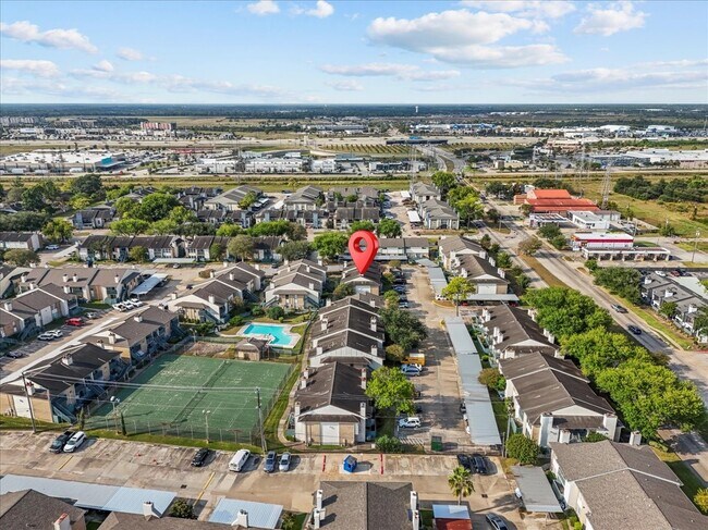 250 El Dorado Blvd in Webster, TX - Foto de edificio - Building Photo