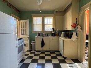 4 Dixie Trail in Raleigh, NC - Building Photo - Building Photo