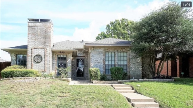 2809 Stoneridge Dr
