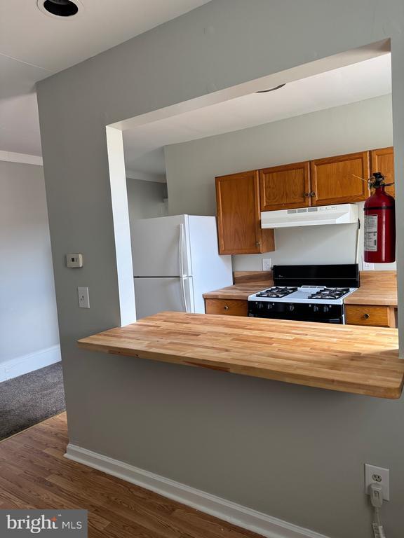 13 W Union St in Burlington, NJ - Building Photo - Building Photo
