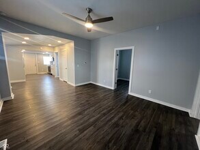 2121 Webb St in Indianapolis, IN - Building Photo - Building Photo