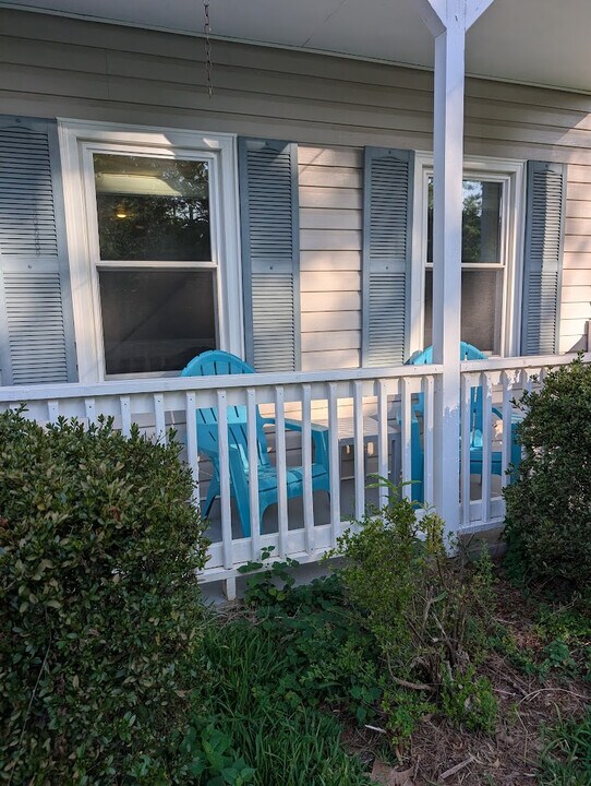 Room in Apartment on Karl Ct in Marietta, GA - Building Photo