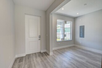 715 NW 1st St in Delray Beach, FL - Building Photo - Building Photo