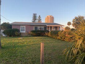 485 Golf Blvd in Daytona Beach, FL - Building Photo