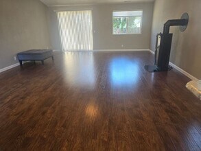 107 SE Harmony Cir in Grants Pass, OR - Building Photo - Building Photo