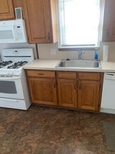 4544 Edmund St in Wayne, MI - Building Photo - Building Photo