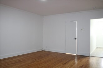 50-04 61st St in Queens, NY - Building Photo - Building Photo