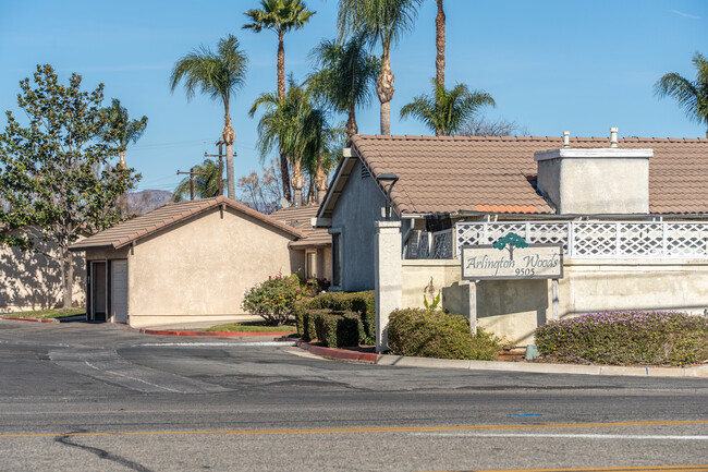 9505 Arlington in Riverside, CA - Building Photo - Building Photo