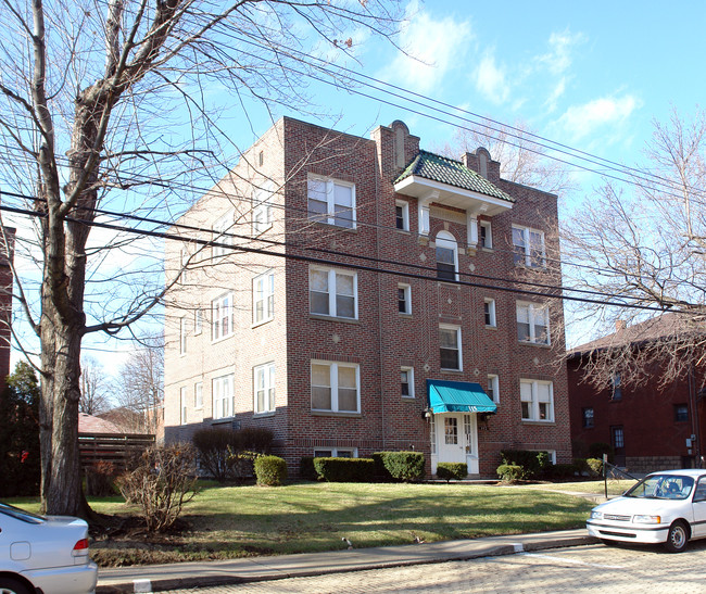 DELAFIELD APARTMENTS