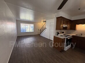 4704 S Darlington Ave in Tulsa, OK - Building Photo - Building Photo