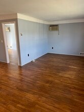 96 Renwick Ave, Unit Sunnyside in Staten Island, NY - Foto de edificio - Building Photo