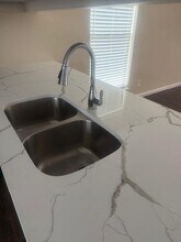 908 Guadalupe St in Lockhart, TX - Building Photo - Building Photo