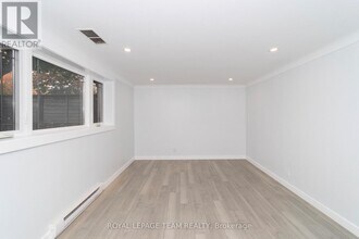373-373 Brant St in Ottawa, ON - Building Photo - Building Photo