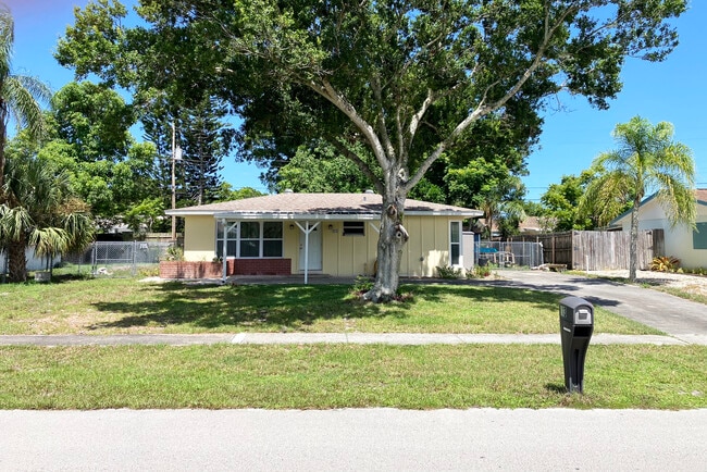 property at 913 Schumann Dr